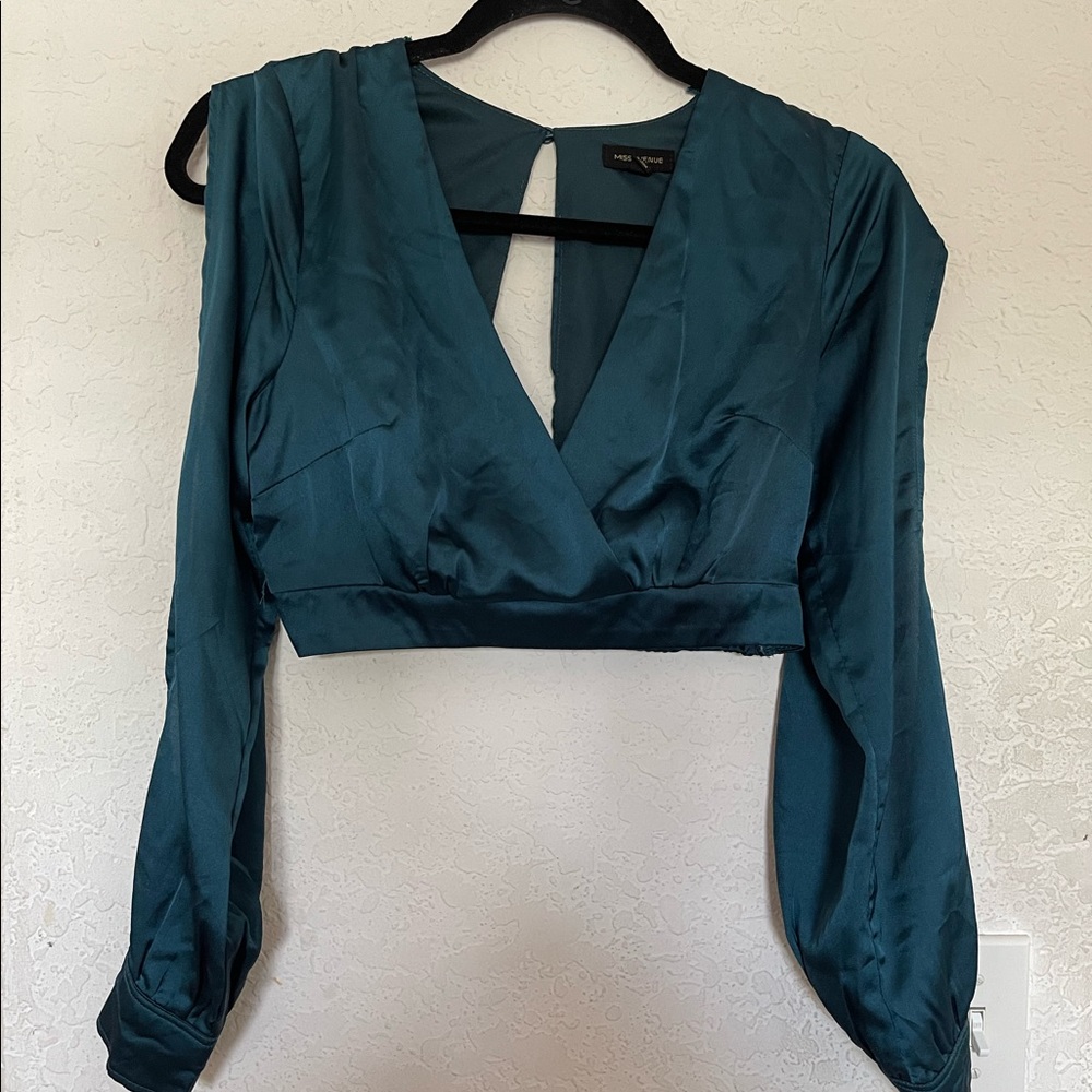 Miss Avenue Teal plunge slit sleeve satin crop top